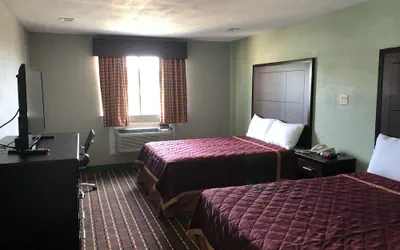 Photo 3 - Texas Inn & Suites