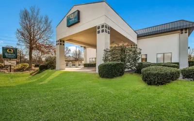 Photo 2 - Quality Inn & Suites Aiken South