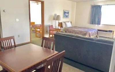 Photo 5 - Super 8 by Wyndham Escanaba