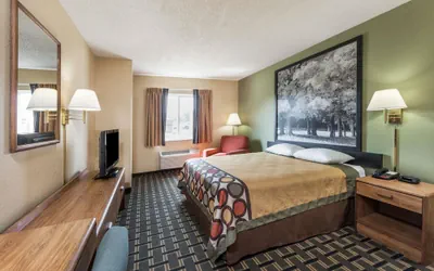 Photo 3 - Super 8 by Wyndham Greenville