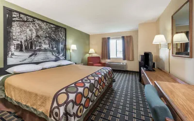 Photo 5 - Super 8 by Wyndham Greenville