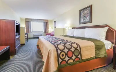 Photo 4 - Super 8 by Wyndham Burleson Fort Worth Area