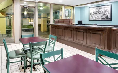 Photo 2 - Super 8 by Wyndham St. Augustine