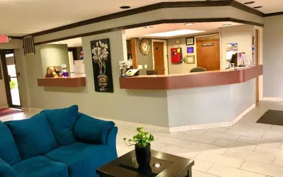 Photo 3 - Americas Best Value Inn & Suites Yukon Oklahoma City