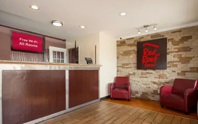 Photo 4 - Red Roof Inn Santee