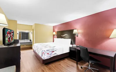 Photo 5 - Red Roof Inn Berea