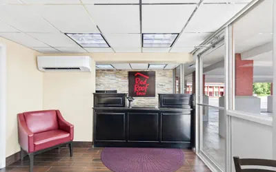Photo 3 - Red Roof Inn Berea