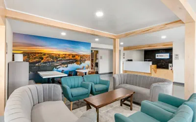 Photo 4 - Clarion Pointe Prescott Valley