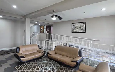 Photo 3 - Super 8 by Wyndham Kansas City