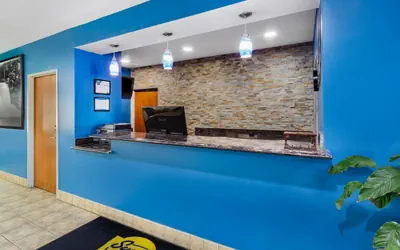 Photo 4 - Super 8 by Wyndham Kokomo