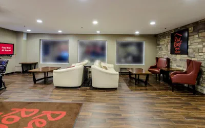 Photo 3 - Red Roof Inn Osage Beach - Lake of the Ozarks