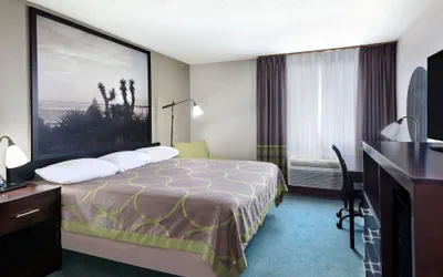 Photo 2 - Super 8 by Wyndham Victoria/North/Mall Area