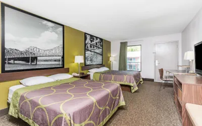 Photo 5 - Super 8 by Wyndham Gainesville