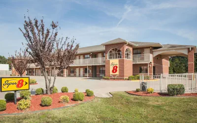 Photo 2 - Super 8 by Wyndham Cabot