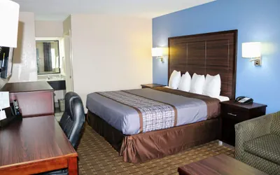 Photo 5 - SureStay Hotel by Best Western Terrell
