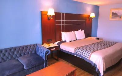 Photo 3 - Rodeway Inn Richland - Jackson South