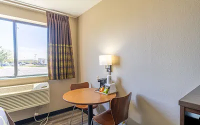 Photo 5 - Super 8 by Wyndham Sioux City South