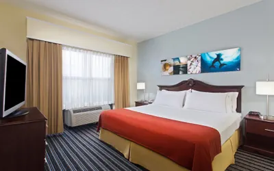 Photo 4 - Holiday Inn Express Hotel & Suites Clearwater North-Dunedin by IHG