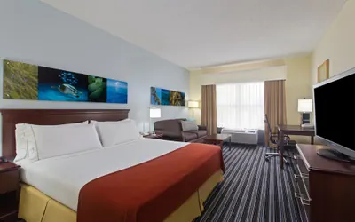 Photo 3 - Holiday Inn Express Hotel & Suites Clearwater North-Dunedin by IHG