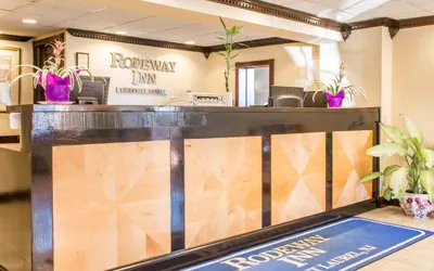 Photo 5 - Rodeway Inn Mount Laurel Hwy 73