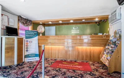 Photo 3 - Econo Lodge Brattleboro South