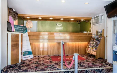 Photo 4 - Econo Lodge Brattleboro South