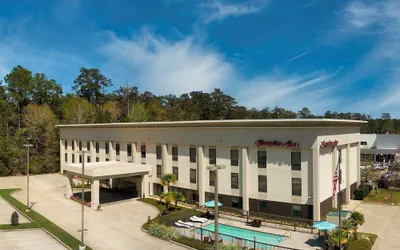 Photo 2 - Hampton Inn Covington