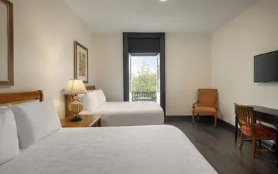 Photo 4 - Le Richelieu Hotel