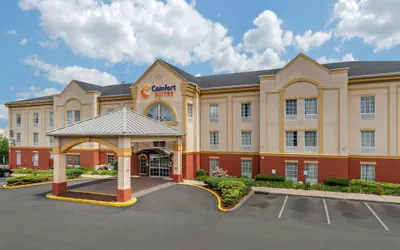 Photo 2 - Comfort Suites Newark - Harrison