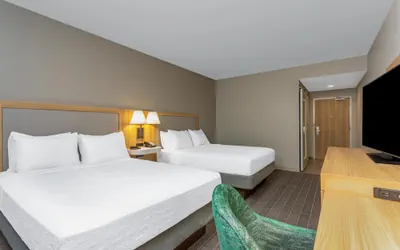 Photo 4 - Hampton Inn & Suites Port St. Lucie, West