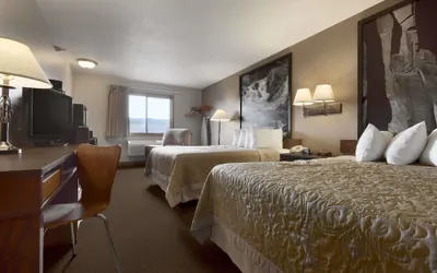Photo 4 - Super 8 by Wyndham Sioux Falls/41st Street