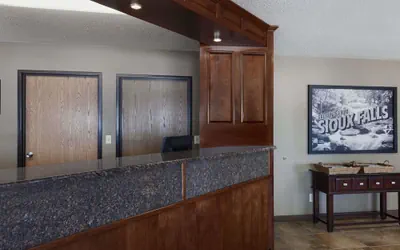 Photo 2 - Super 8 by Wyndham Sioux Falls/41st Street