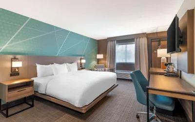 Photo 3 - Comfort Inn & Suites Saratoga Springs