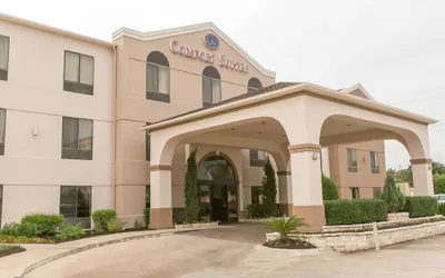 Photo 2 - Comfort Suites Austin NW Lakeline
