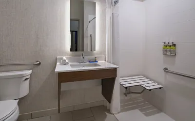 Photo 4 - Holiday Inn Express Hotel & Suites Cedar Park by IHG