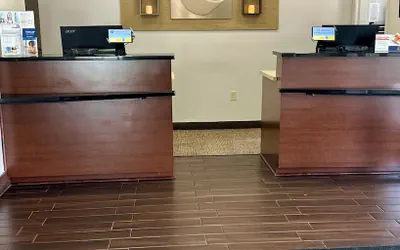 Photo 4 - Comfort Inn & Suites Covington - Mandeville