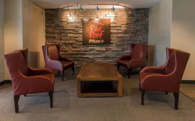 Photo 3 - Red Roof Inn PLUS+ Long Island - Garden City