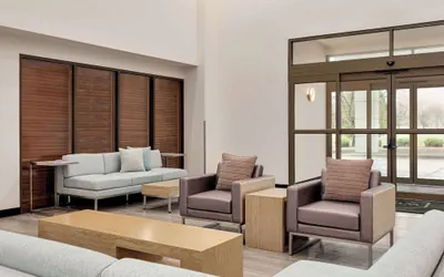 Photo 3 - Wingate by Wyndham Green Bay/Airport