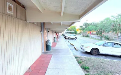 Photo 3 - Campus Inn by Hotel O Gainesville - University Area