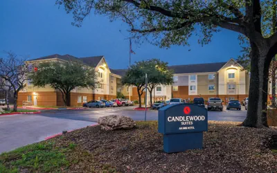 Photo 2 - Candlewood Suites Austin-Round Rock by IHG