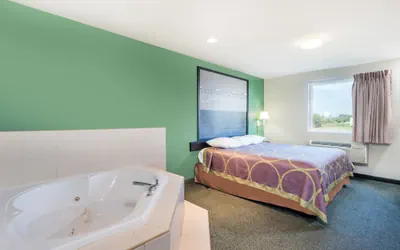 Photo 5 - Super 8 by Wyndham Hagerstown/Halfway Area