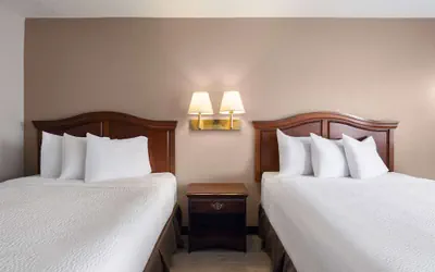 Photo 2 - Travelodge by Wyndham Tucson AZ
