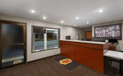 Photo 5 - Super 8 by Wyndham Fort Bragg
