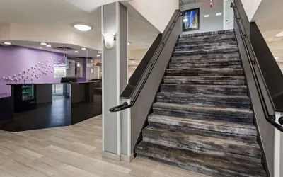 Photo 4 - Best Western Paramus Hotel & Suites