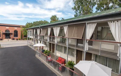 City Loft Hotel