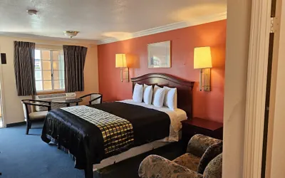 Photo 3 - Aerospace Inn