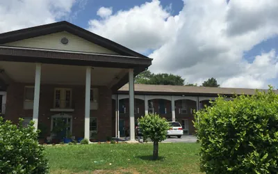 Photo 2 - Scottish Inn & Suites