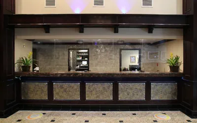 Photo 4 - Oxford Suites Downtown Spokane