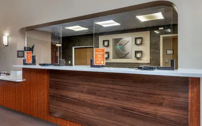 Photo 2 - Comfort Suites Tamarac Sawgrass