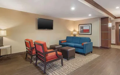 Photo 3 - Comfort Suites McKinney - Allen